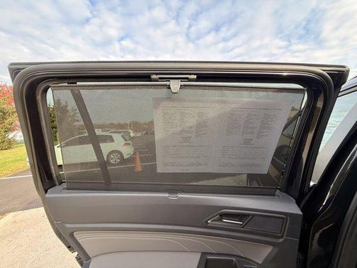 2023 Volkswagen Atlas 3.6L SE w/Technology