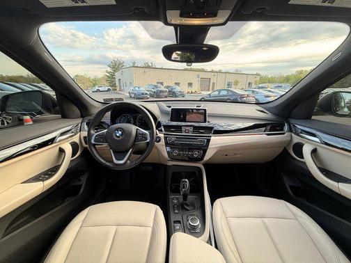 Glacier Silver Metallic 2021 BMW X1 xDrive28i