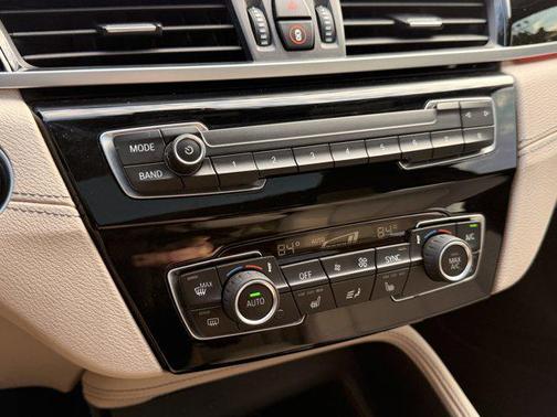 Glacier Silver Metallic 2021 BMW X1 xDrive28i