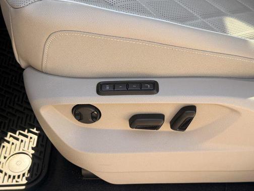 Opal White Pearl 2026 Volkswagen Atlas 2.0T SEL Premium R-Line 4MOTION