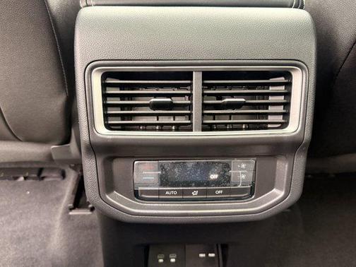 Pure Gray 2026 Volkswagen Atlas 2.0T SE w/Technology 4MOTION