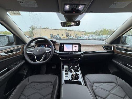 Pure Gray 2026 Volkswagen Atlas 2.0T SE w/Technology 4MOTION