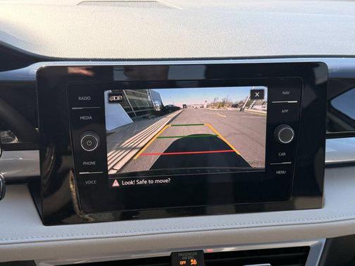 2025 Volkswagen Taos 1.5T SEL