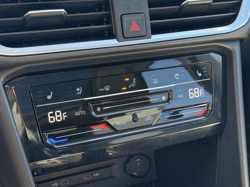 2025 Volkswagen Taos 1.5T SEL