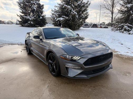 2021 Ford Mustang EcoBoost