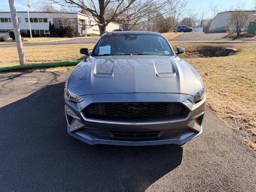 2021 Ford Mustang EcoBoost