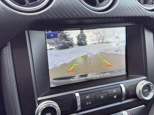 2021 Ford Mustang EcoBoost