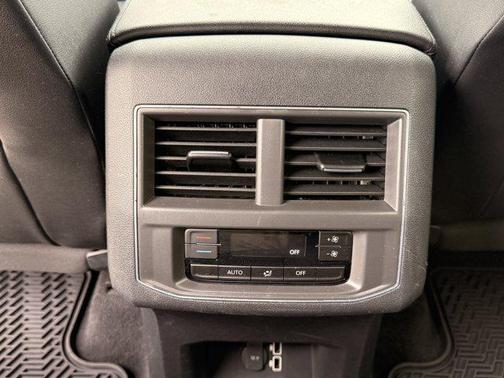 Platinum Gray Metallic 2018 Volkswagen Atlas