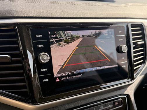 2023 Volkswagen Atlas 3.6L SE w/Technology