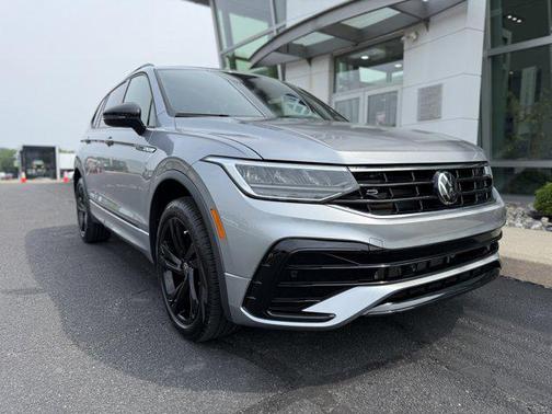 2024 Volkswagen Tiguan 2.0T SE R-Line Black 4MOTION