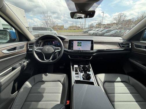 2025 Volkswagen Atlas 2.0T SEL