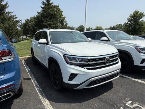 2022 Volkswagen Atlas 3.6L SE w/Technology