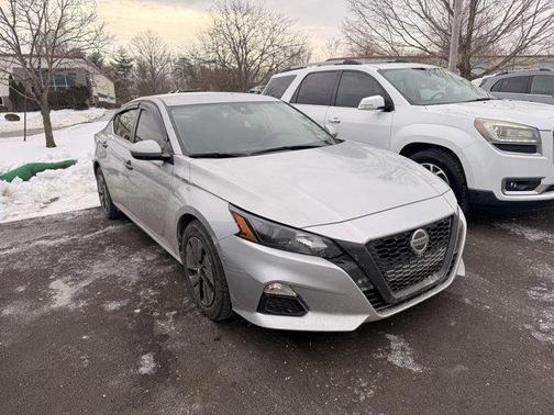 2022 Nissan Altima S FWD