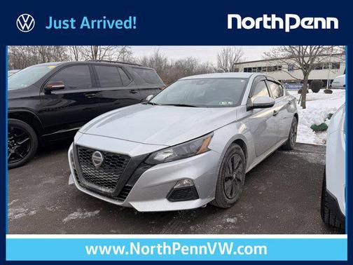 2022 Nissan Altima S FWD