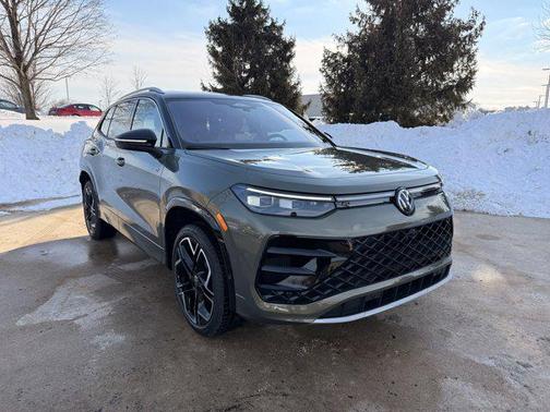 2026 Volkswagen Tiguan 2.0T SEL R-Line 4MOTION