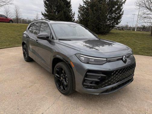 platinum gray metallic 2026 Volkswagen Tiguan 2.0T SE R-Line Black 4MOTION