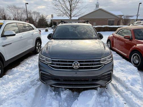 2022 Volkswagen Tiguan 2.0T SEL R-Line 4MOTION