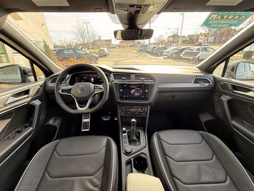 2022 Volkswagen Tiguan 2.0T SEL R-Line 4MOTION
