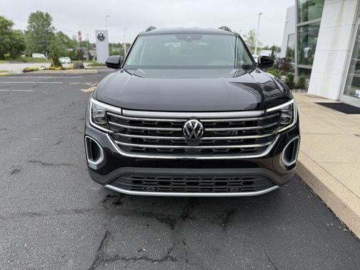 2025 Volkswagen Atlas 2.0T SE w/Technology 4MOTION