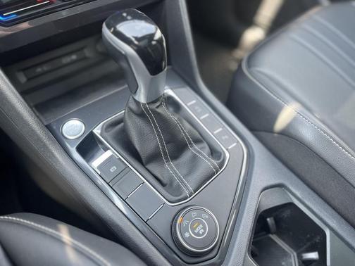 2022 Volkswagen Tiguan 2.0T SE R-Line Black 4MOTION