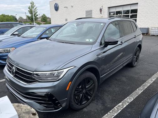 2022 Volkswagen Tiguan 2.0T SE R-Line Black 4MOTION