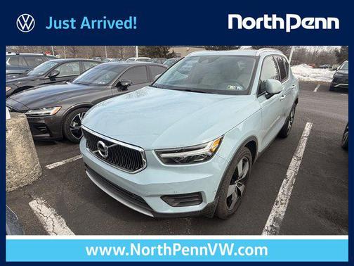 2019 Volvo XC40 T5 Momentum