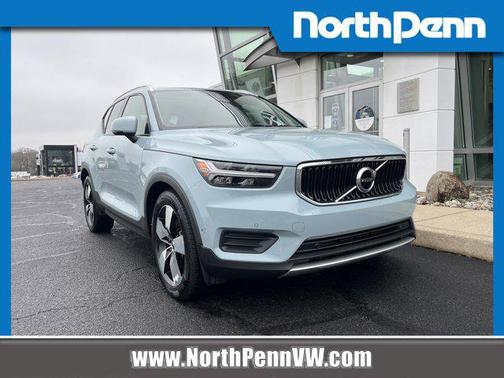 2019 Volvo XC40 T5 Momentum