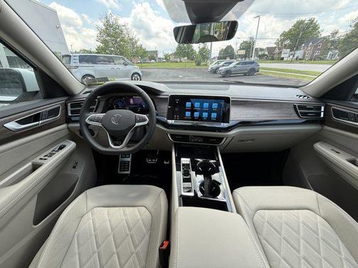 2025 Volkswagen Atlas 2.0T SEL Premium R-Line 4MOTION