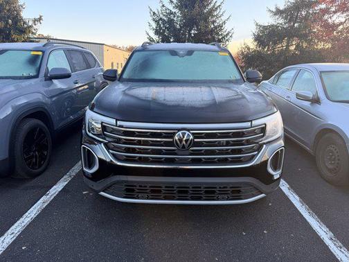 2025 Volkswagen Atlas 2.0T SE w/Technology 4MOTION