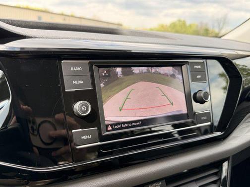 Pyrite Silver Metallic 2022 Volkswagen Taos 1.5T S