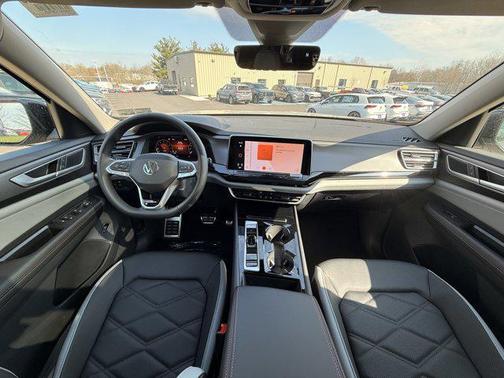 Pure Gray 2026 Volkswagen Atlas Peak Edition