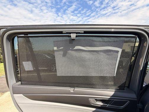 Pure Gray 2026 Volkswagen Atlas Peak Edition