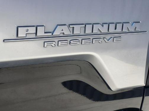 2022 Nissan Titan Platinum Reserve