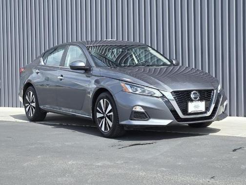 Gun Metallic 2021 Nissan Altima 2.5 SV