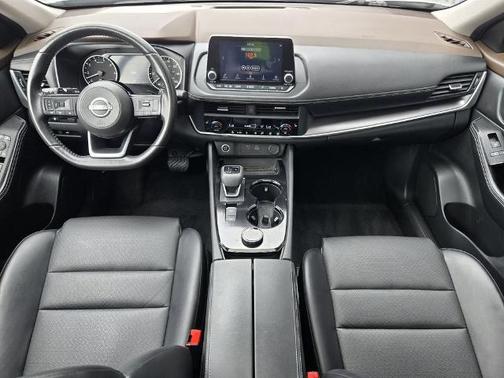 Brilliant Silver Metallic 2023 Nissan Rogue SV