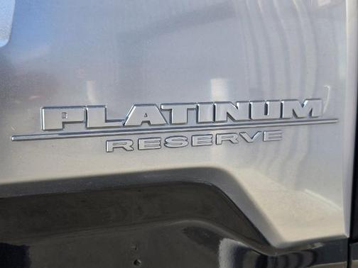 2021 Nissan Titan Platinum Reserve