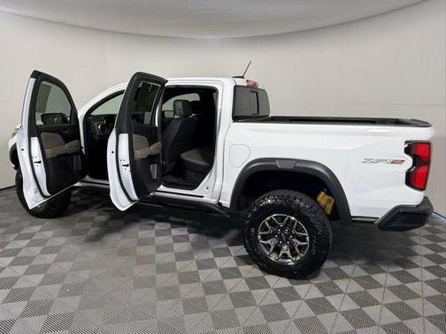 2025 Chevrolet Colorado ZR2
