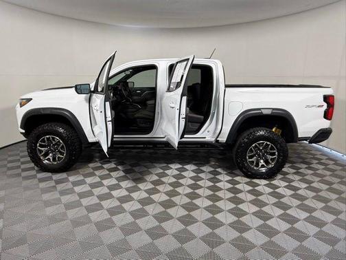 2025 Chevrolet Colorado ZR2