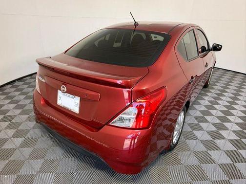 2018 Nissan Versa 1.6 S+