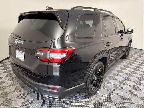 2025 Honda Pilot Black Edition