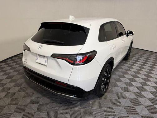 Platinum White Pearl 2027 Honda HR-V EX-L