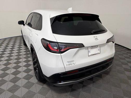 Platinum White Pearl 2027 Honda HR-V EX-L