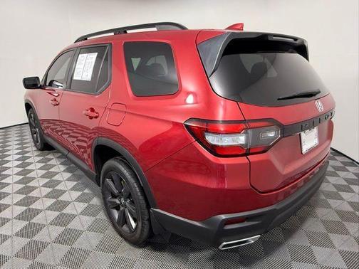 2023 Honda Pilot Sport