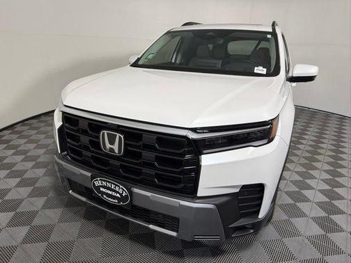 White Diamond Pearl 2026 Honda Pilot Elite