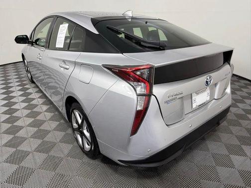 2018 Toyota Prius Three Touring