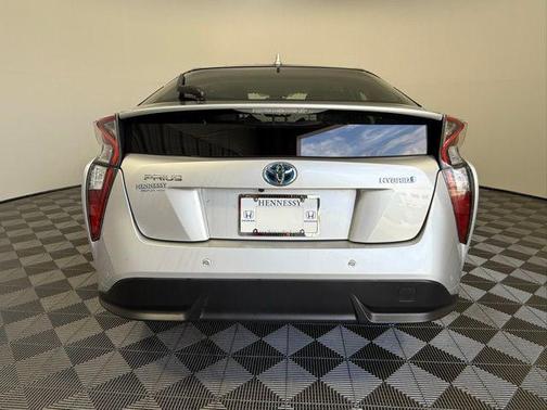 2018 Toyota Prius Three Touring