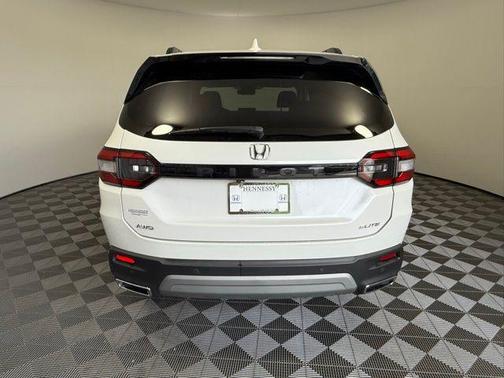 2024 Honda Pilot Elite