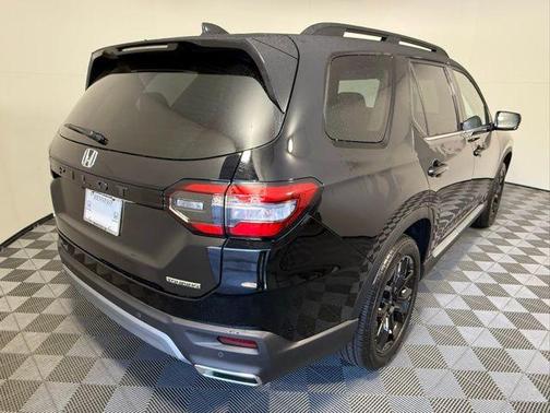 2025 Honda Pilot Touring+
