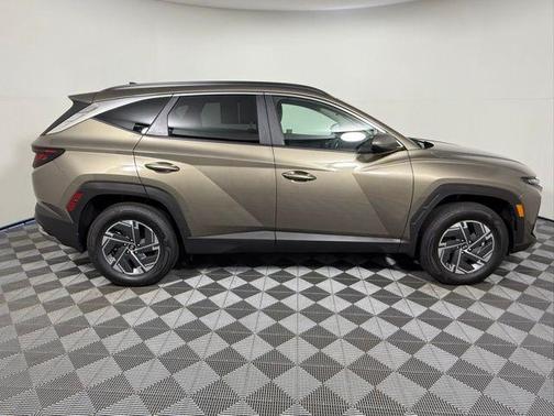 2025 Hyundai TUCSON Hybrid Blue