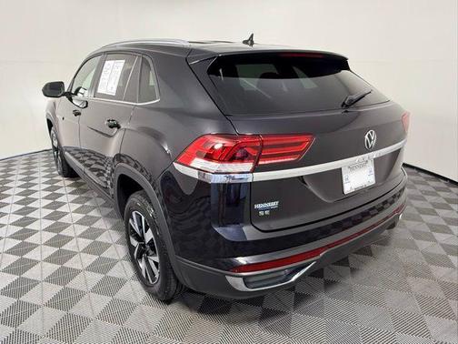 2022 Volkswagen Atlas Cross Sport 2.0T SE
